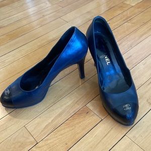 Chanel CC cap toe Platform Pumps, 41